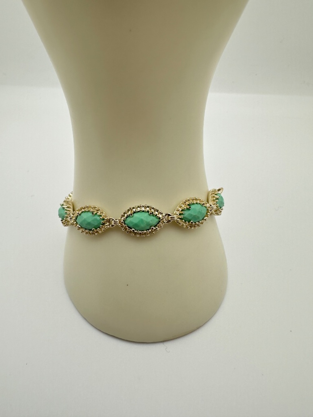 Kendra Scott Jana Gold Link Bracelet in Teal Magnesite - Picture 4 of 10